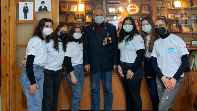 Öğrenciler TRT'nin "Gençler İçin Gazetecilik" eğitimleriyle üretiyor